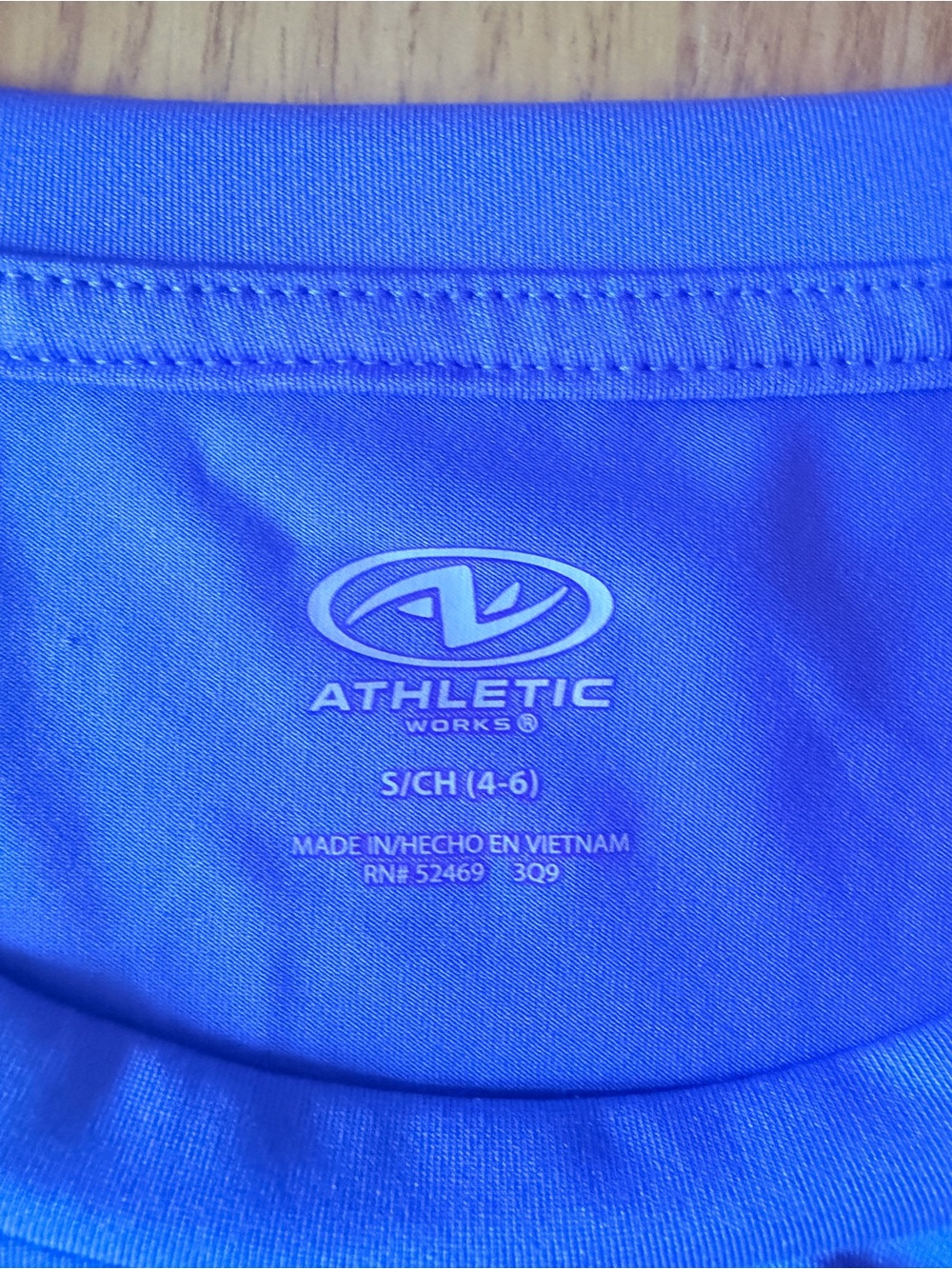 Athleta women's purple long-sleeve stretch crew-neck t-shirt, size S 4-6 - Picture 6 of 10